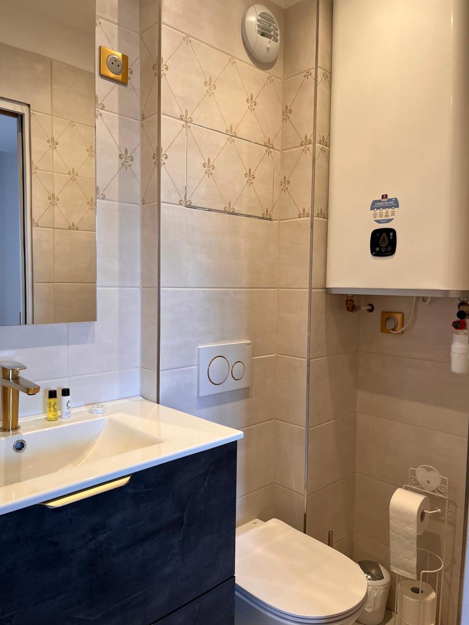 Hdg Hotel Gare De L'Isle Adam Appart'S Hotel Parmain エクステリア 写真
