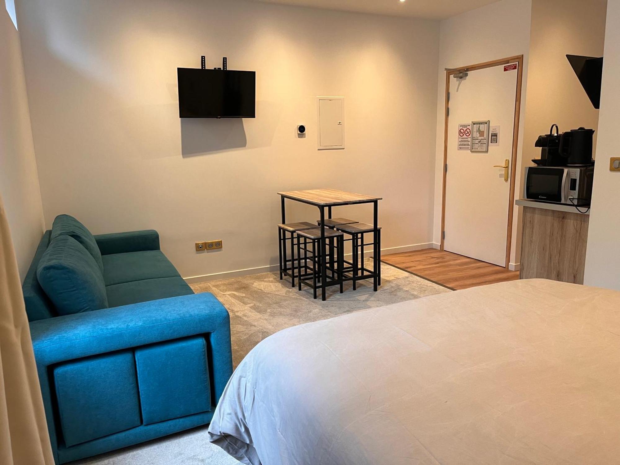 Hdg Hotel Gare De L'Isle Adam Appart'S Hotel Parmain エクステリア 写真