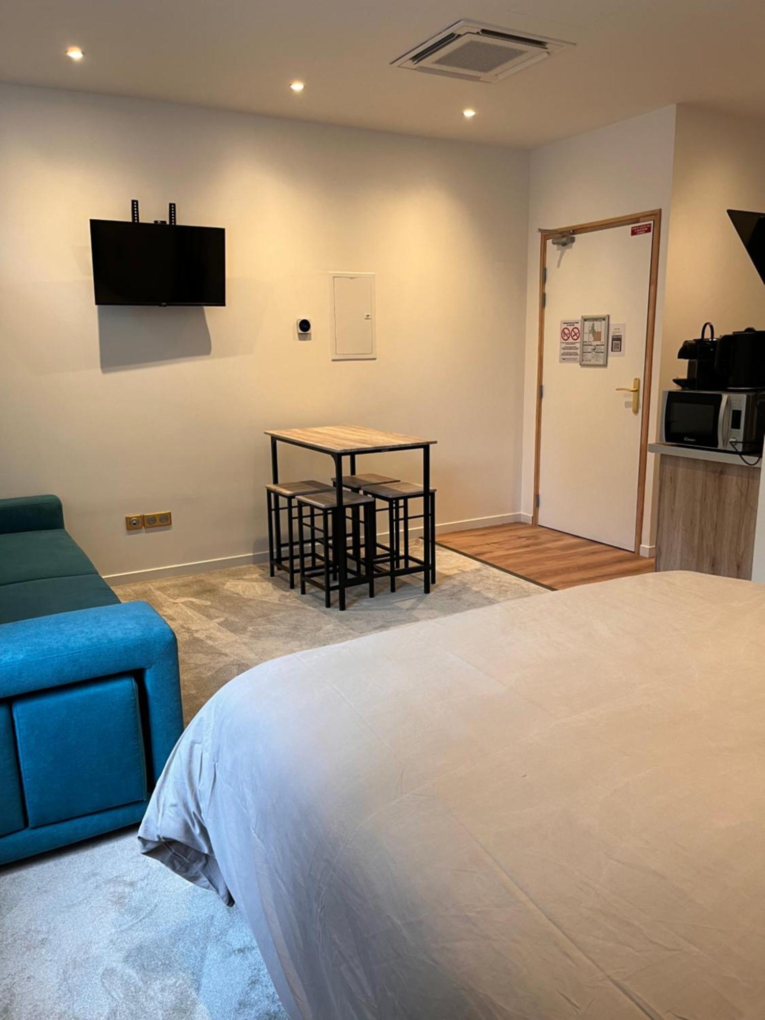 Hdg Hotel Gare De L'Isle Adam Appart'S Hotel Parmain エクステリア 写真